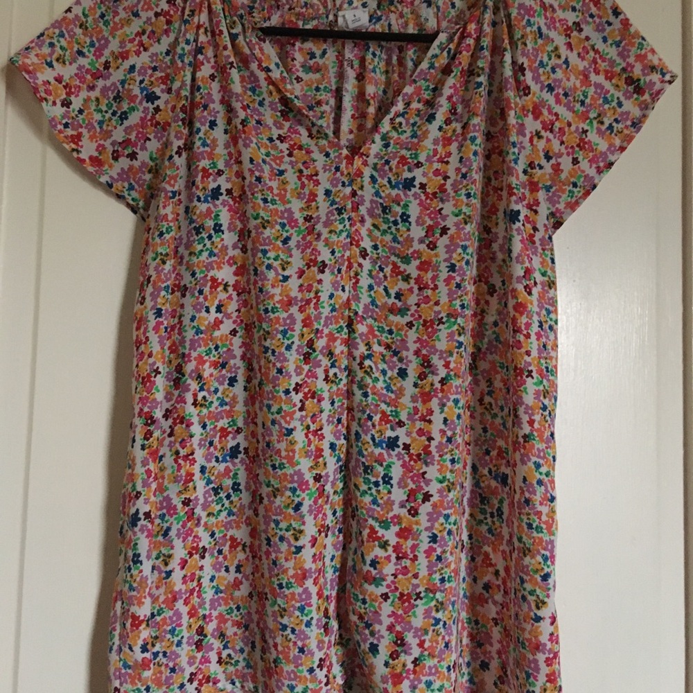 🎀 Gap floral peasant top